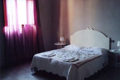 casa_per_ferie_cortona_camera_matrimoniale
