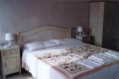 casa_per_ferie_cortona_camera_matrimoniale_letto