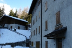 davanti casa ferie tonale pontedilegno_02